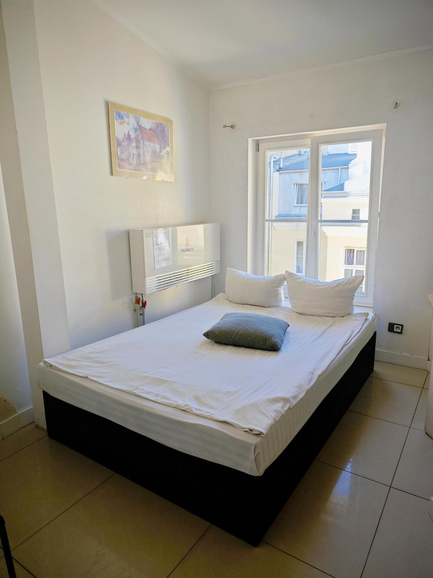 Apartamenty Wilcza - City Center Варшава Стая снимка