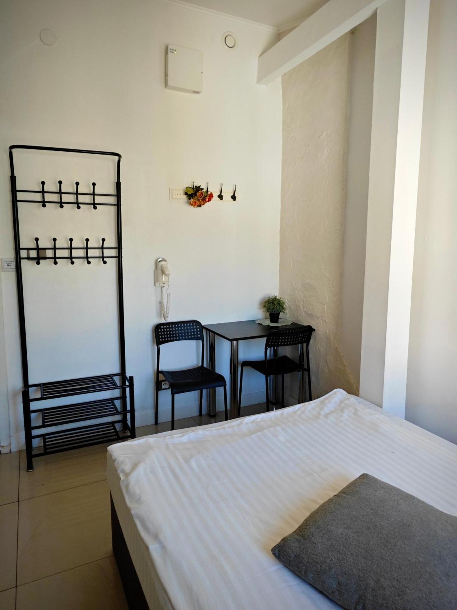 Apartamenty Wilcza - City Center Варшава Стая снимка